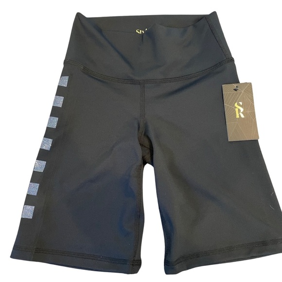 Style Reform Biker Shorts - Picture 3 of 6